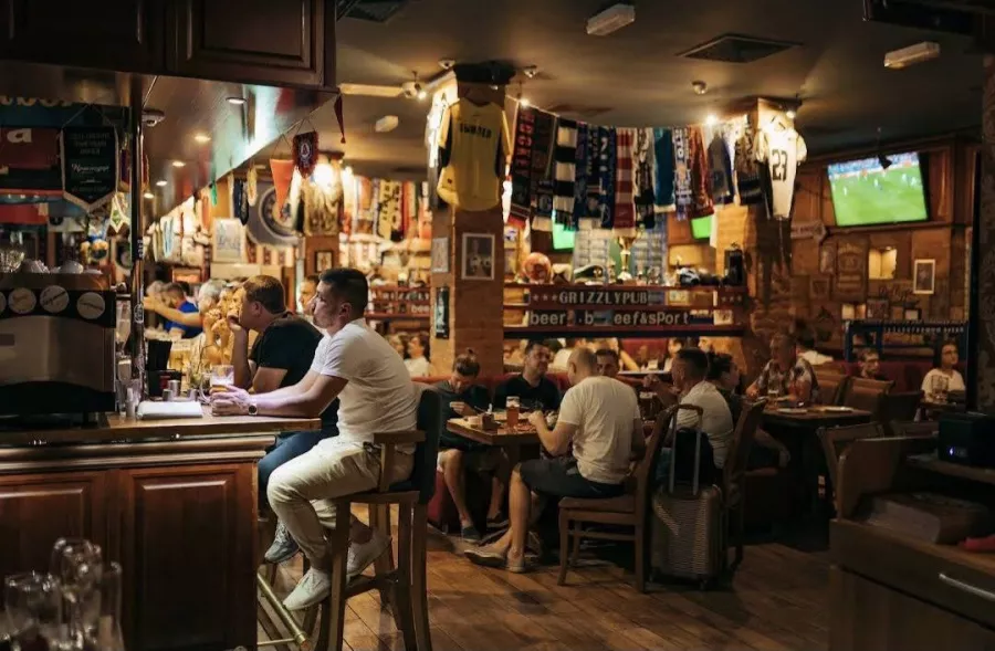 Бар Grey Bear Pub в Краснодаре: Красиво, Вкусно, Уютно, Бар, Напитки, Алкоголь, Бургеры, Европейская кухня, Стейки, Американская кухня,
