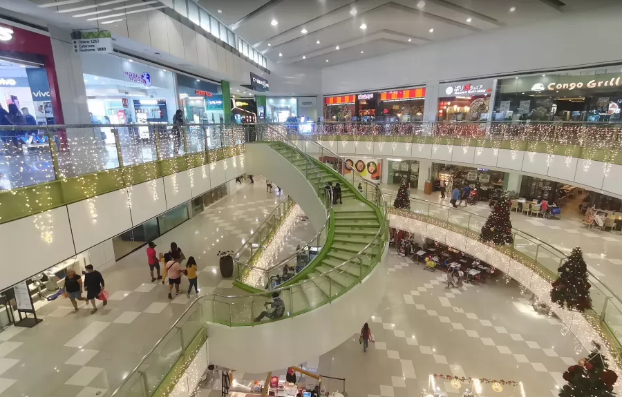 Торговый Центр SM City Manila в Манила: Отдых, Торговый центр, Шоппинг,