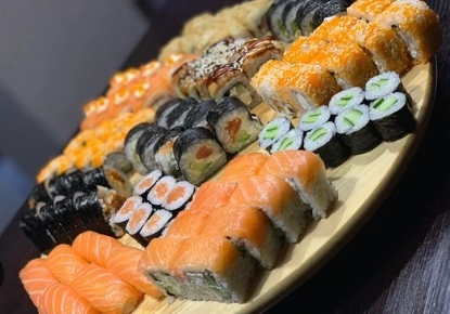 Кафе Porto в Адлере: Паназиатская кухня, Японская кухня, Доставка, Бургерная, Терраса,
