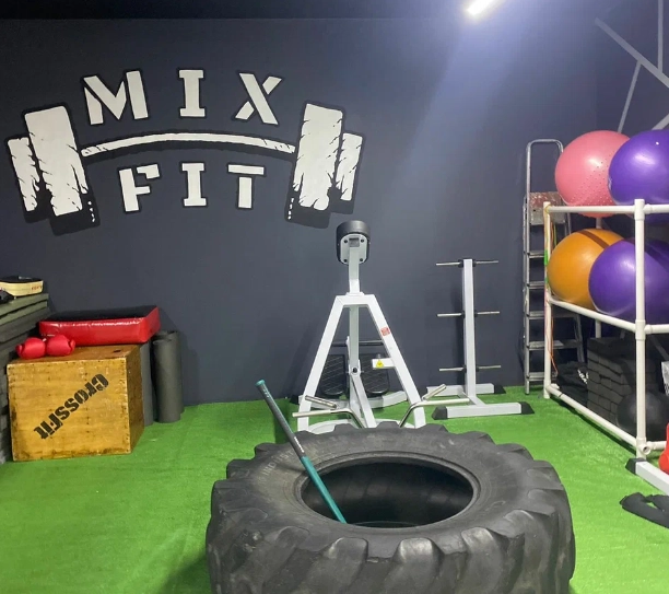 Фитнес центр Mix Fit в Адлере: Сауна, Групповые занятия, Персональные тренировки, Тренажерный зал, Аэробика, Пилатес, Йога, Стрип данс, Стретчинг, Массаж, Боевые искусства,