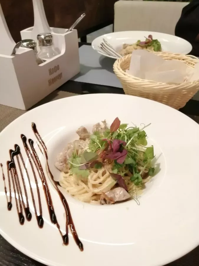 Кафе Жемчуг  в Анапе: Еда, Можно с животными, Шашлык, Летняя терраса,