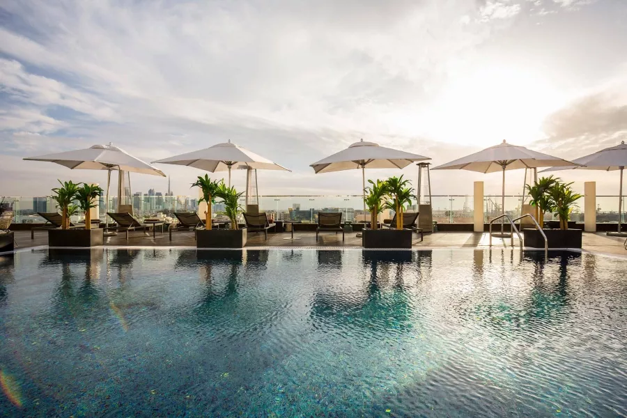 Отель The Canvas Dubai- MGallery Hotel Collection 5* в Дубаи: Спа , Фитнес , Конференц-зал, Открытый бассейн , Стильные номера ,
