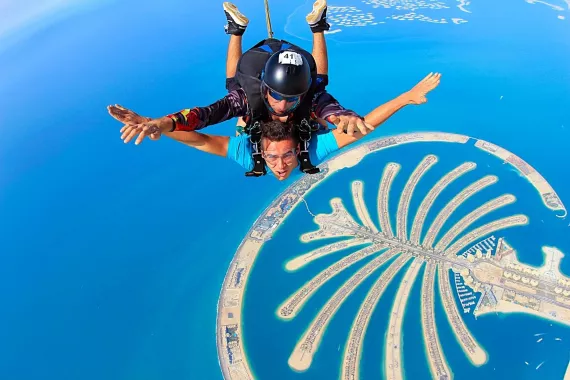 Парашютный центр "Skydive Dubai"
