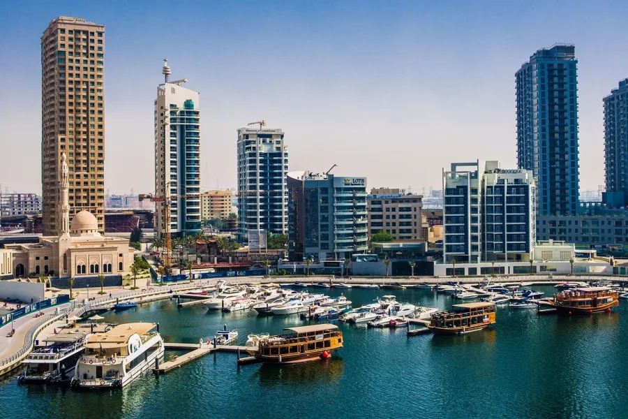Яхт клуб Dubai Marina Yacht Club в Дубаи: Прогулка на яхте , Пристань , Плавание на яхте, Рыбалка,