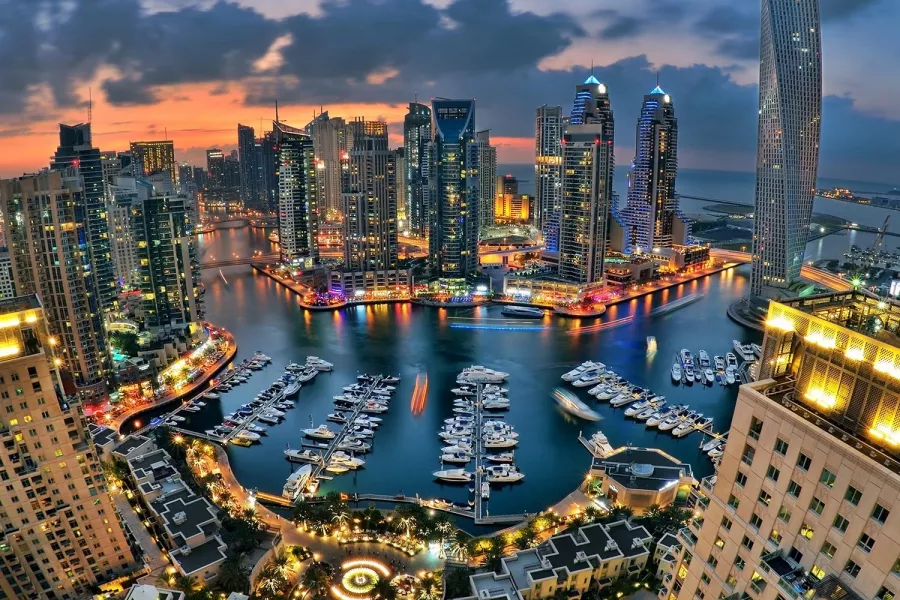 Яхт клуб Dubai Marina Yacht Club в Дубаи: Прогулка на яхте , Пристань , Плавание на яхте, Рыбалка,