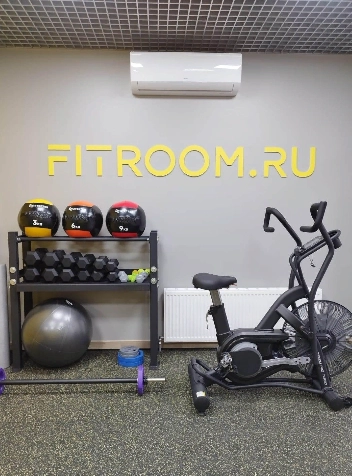 Студия персональных тренировок Fitroom.ru в Краснодаре: Возможны разовые посещения, Кардио, тренировка детей, аэробные упражнения,