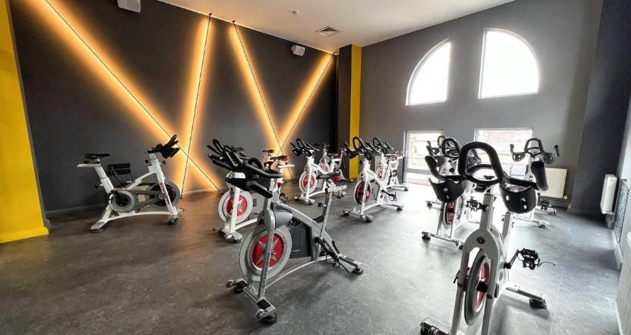 Фитнес-клуб ForceFit в Краснодаре: Возможны разовые посещения, Аэробика, Кроссфит, Йога, Бодифлекс, Боевые искусства,