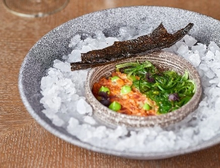 Ресторан НаВолне в Адлере: Еда, Шашлык, Русская кухня, Восточная кухня, Паназиатская кухня, Банкетный зал, Терраса, Кофе,