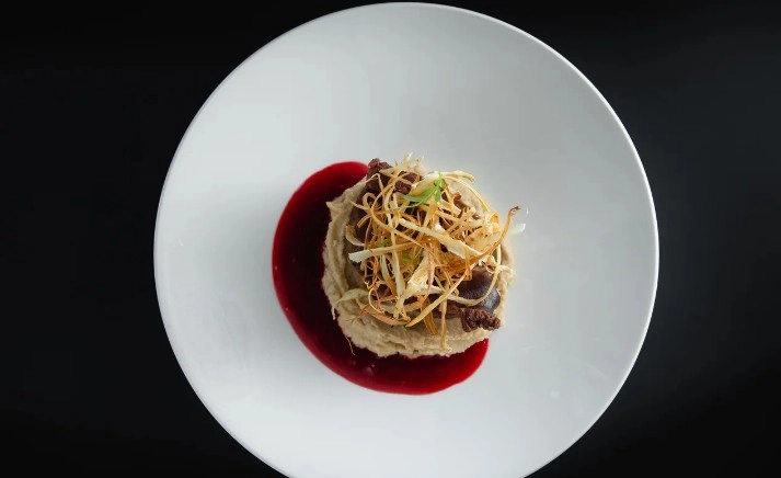 Ресторан FISH & DRY в Адлере: Винный бар, Паназиатская кухня, Банкетный зал, Тайская кухня, Кофе на вынос, Терраса,