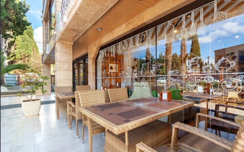 Ресторан Времена года в Адлере: Еда, Шашлык, Банкетный зал, Грузинская кухня, Завтрак, Хинкали, Кофе,