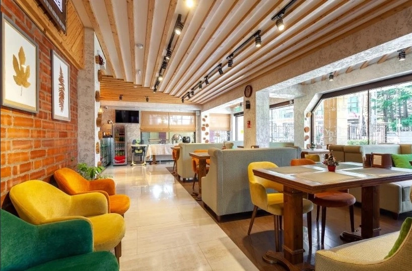 Ресторан Времена года в Адлере: Еда, Шашлык, Банкетный зал, Грузинская кухня, Завтрак, Хинкали, Кофе,