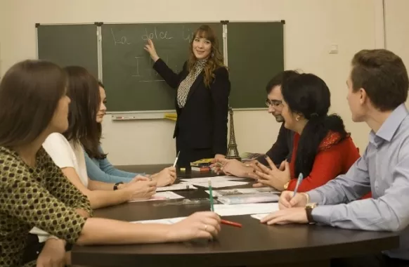 Языковая школа "Linguist".
