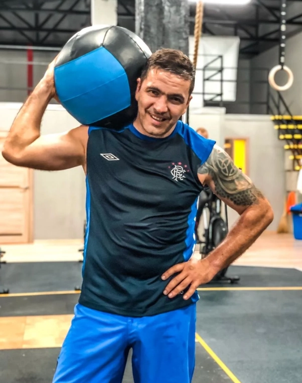 Центр функциональной подготовки Burpee Elite Fitness в Адлере: Тренажерный зал, Боевые искусства, Массаж, Персональные тренировки,