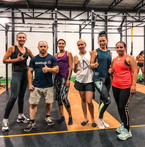 Центр функциональной подготовки Burpee Elite Fitness в Адлере: Тренажерный зал, Боевые искусства, Массаж, Персональные тренировки,