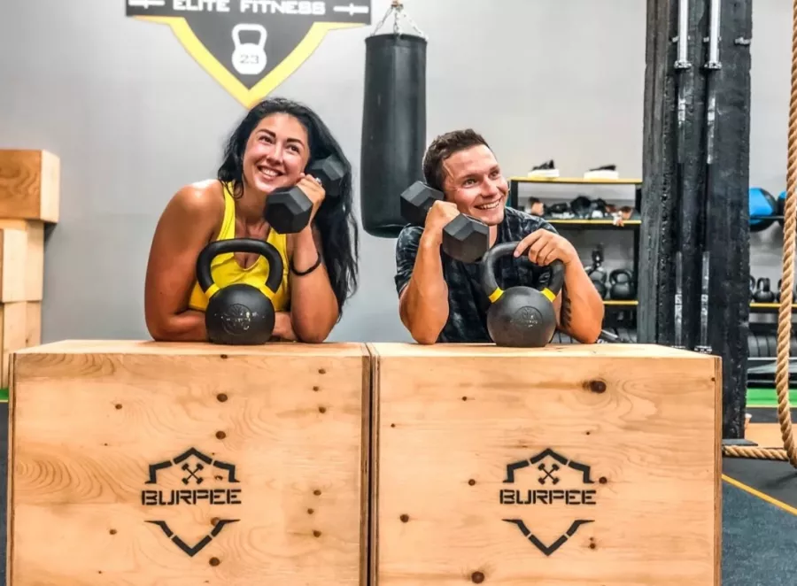 Центр функциональной подготовки Burpee Elite Fitness в Адлере: Тренажерный зал, Боевые искусства, Массаж, Персональные тренировки,