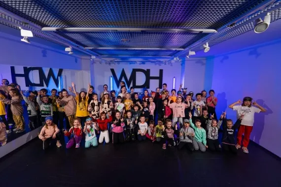  Школа танцев "West Dance Home".
