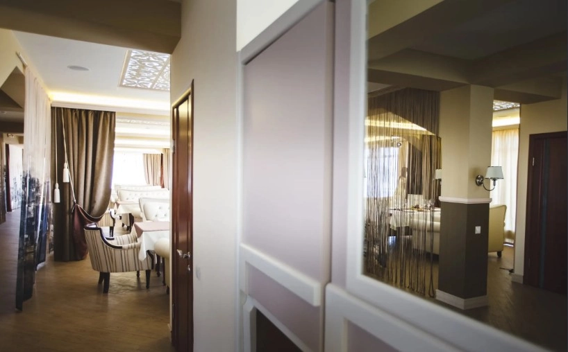 Ресторан Bliss House в Адлере: Винный бар, Итальянская кухня, Терраса, Блюда на мангале, Узбекская кухня,