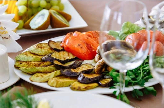 Ресторан Bliss House в Адлере: Винный бар, Итальянская кухня, Терраса, Блюда на мангале, Узбекская кухня,