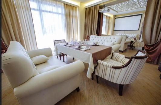 Ресторан Bliss House в Адлере: Винный бар, Итальянская кухня, Терраса, Блюда на мангале, Узбекская кухня,