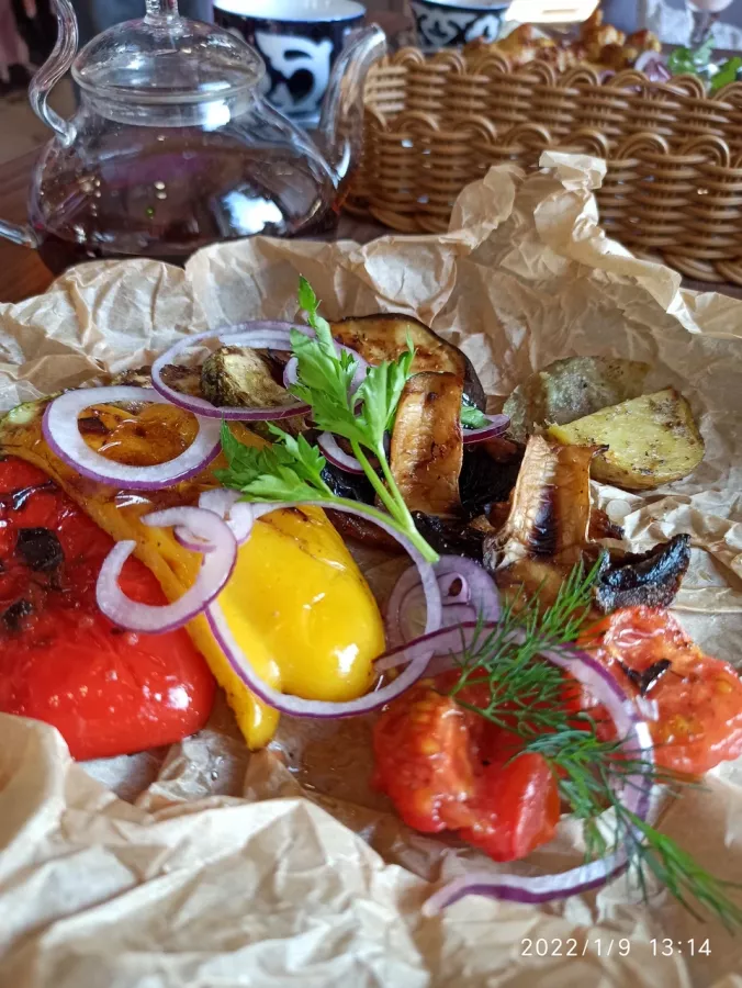 Ресторан Центр-Плова в Анапе: Узбекская кухня, Восточная кухня, Аниматоры, мастер-классы для детей, Проведение банкетов, Летняя терраса, Европейская кухня, VIP-зал,