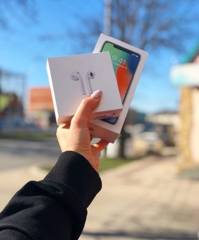 Торгово-сервисный центр RedStore в Краснодаре: Ремонт, Скидочные карты, Специалисты, Ремонт любой сложности, Аксессуары, Гарантия,