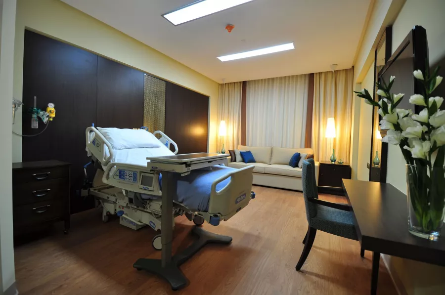 Больница Al Zahra Hospital Dubai в Дубаи: Врачи , Медицинская помощь , Скорая помощь , Лечение , Терапия ,