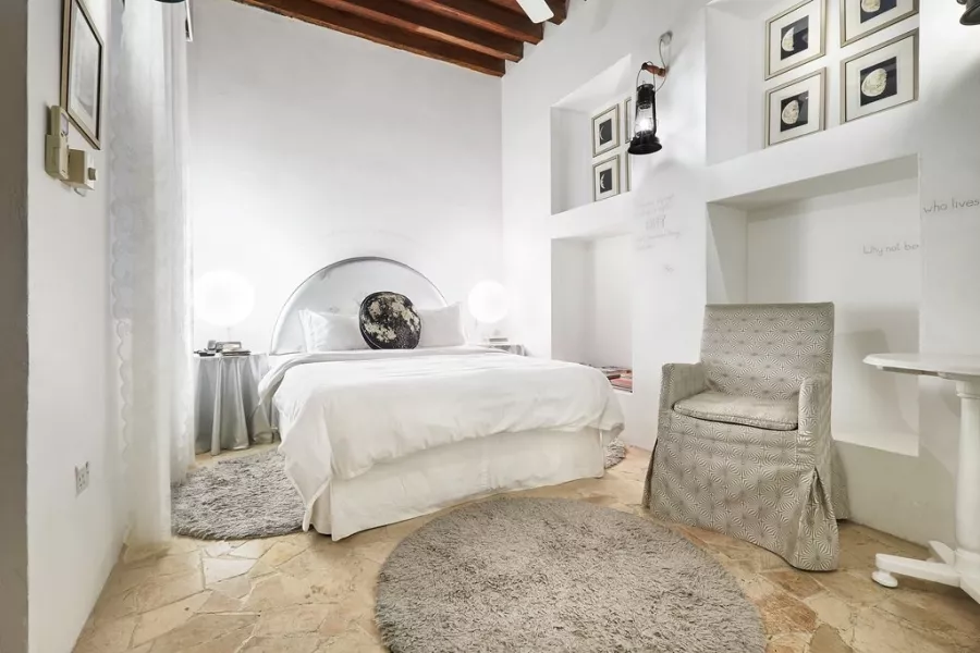 Отель Xva Art Hotel 3* в Дубаи: Дизайнерский отель , Уютные номера , Галлерея в отеле , Атмосферный отель , Зеленый дворик,