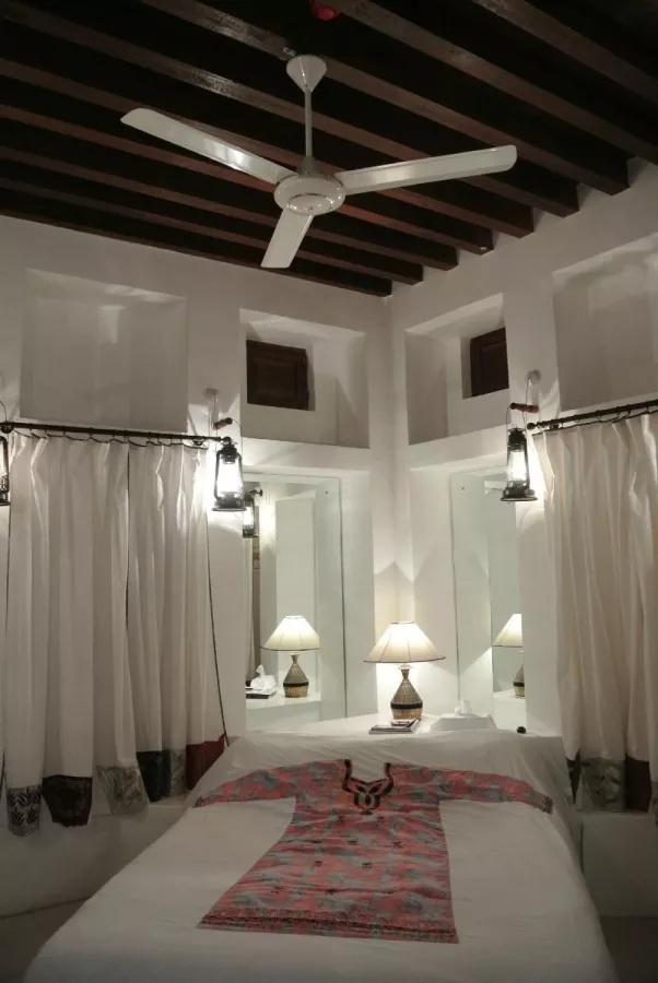 Отель Xva Art Hotel 3* в Дубаи: Дизайнерский отель , Уютные номера , Галлерея в отеле , Атмосферный отель , Зеленый дворик,