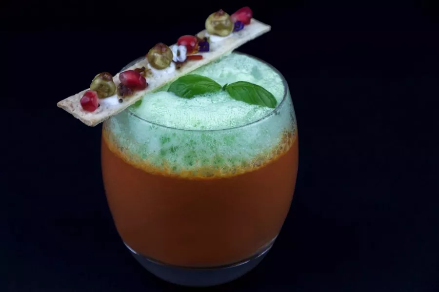 Ресторан Mint Leaf в Дубаи: Индийская кухня , Вегетарианские блюда , Коктейли , Свежевыловленная рыба , Блюда со специями ,
