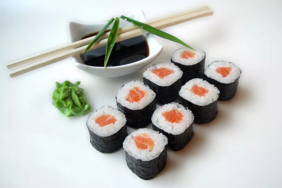 Кафе Bazilio в Анапе: Доставка, Можно с ноутбуком, Лапша wok, Паназиатская кухня, Суши,