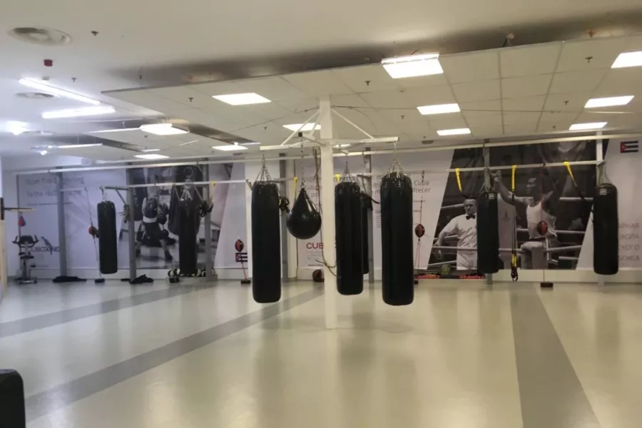 Тренажерный зал Cuboxing в Адлере: Тренажерный зал, Фитнес, Боевые искусства,