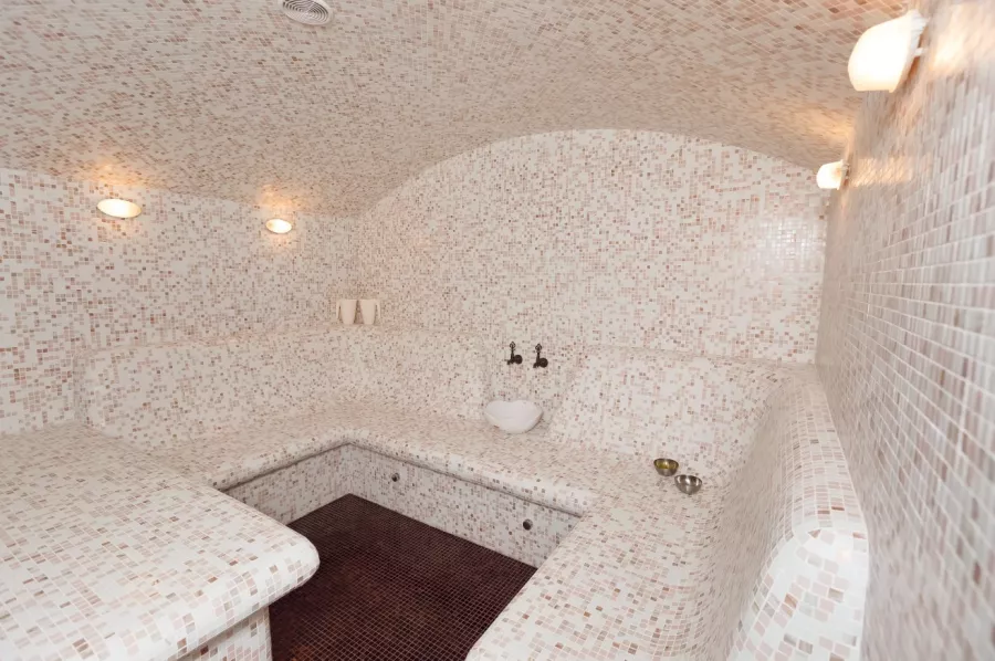 Салон красоты Дюна SPA в Краснодаре: Детская стрижка, Наращивание волос, Плетение кос, Афрокудри, Прикорневой объём волос, Сложное окрашивание волос, Стрижка бороды, Свадебные прически,