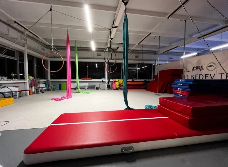 Воздушная гимнастика Pole sport в Адлере: Гимнастика, Хореография, Стретчинг,