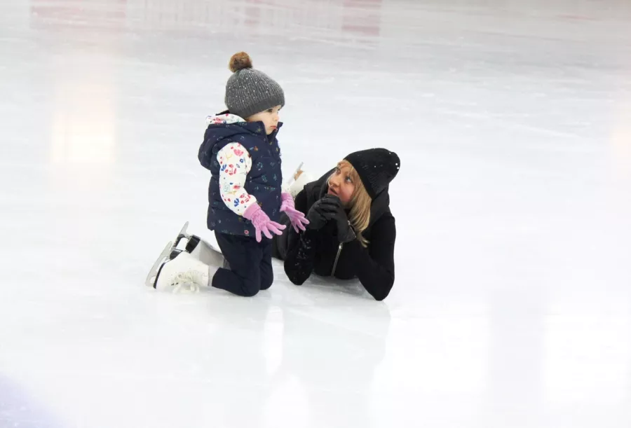 Клуб фигурного катания Аксель в Адлере: Танцы, Групповые занятия, Фигурное катание, Тренер,