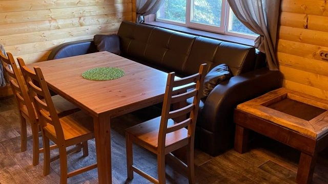 База отдыха У Реки в Ростове-на-Дону: Бани, На берегу, Кондиционер в номерах, Банкетный зал, Парковка,