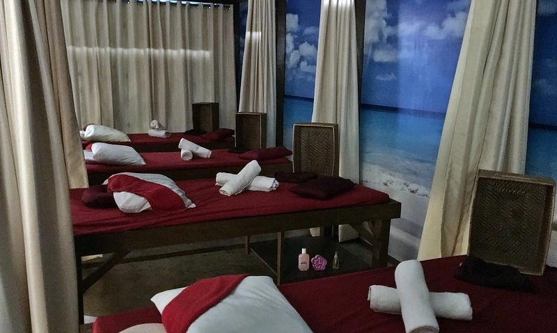 Салон Красоты Aloha Mana Spa & Cafe в Себу: Nail art, Кафе, Cafe, Massage, Массаж,