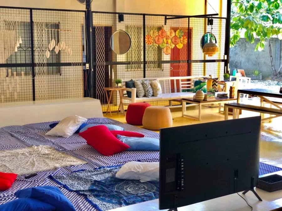 Хостел MoHo в Себу: Бар,