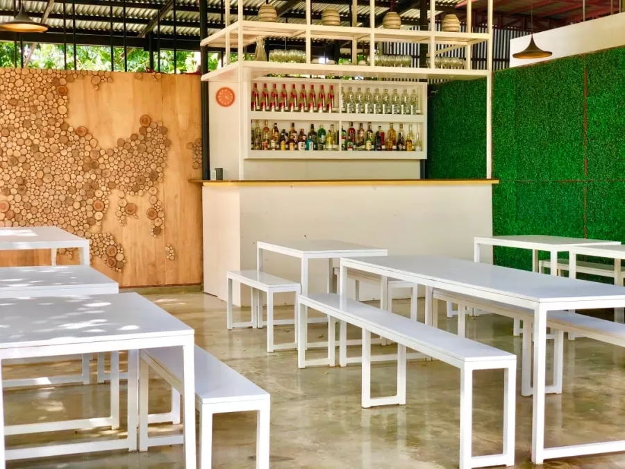 Хостел MoHo в Себу: Бар,