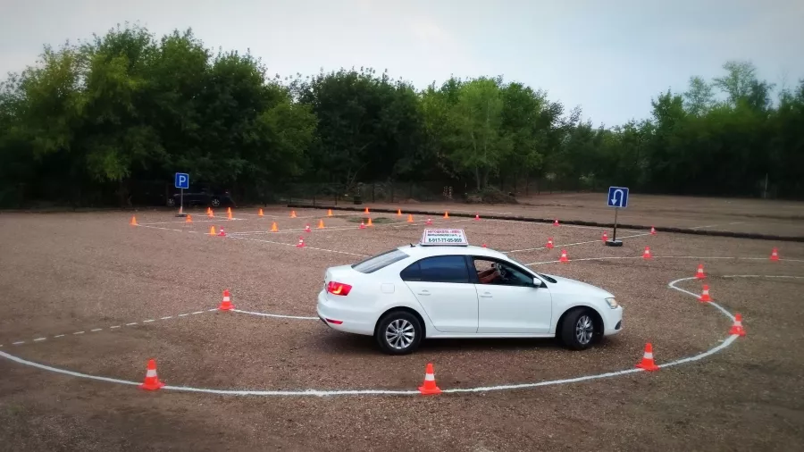 Автошкола Развитие на улице Казахская, 60 в Ростове-на-Дону: Авто курсы, Автовождение, Водительские курсы, Обучение водителей, Уроки вождения,