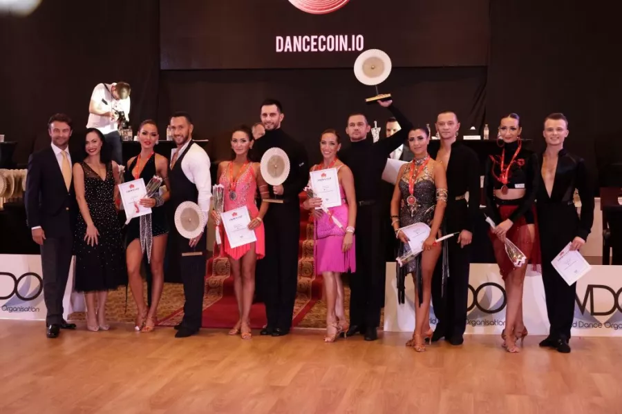 Школа танцев Dance Studios JLT в Дубаи: Уроки танцев , Хореография , Вальс , Больные танцы , Современная хореография , Румба , Танго ,