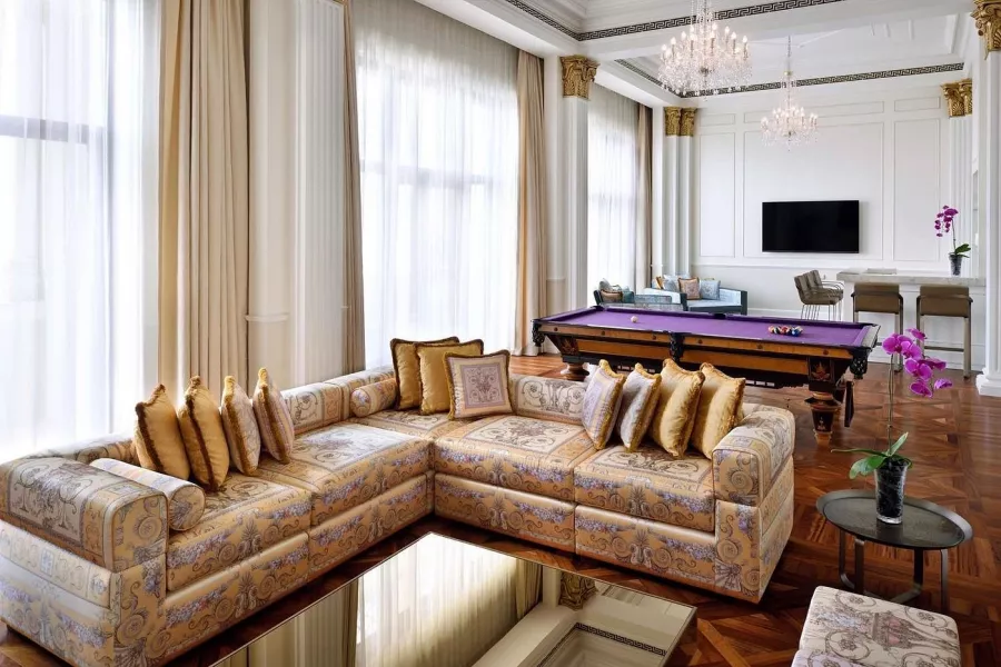 Отель Palazzo Versace Dubai 5* в Дубаи: Итальянмкий стиль , Версаче отель , Элитный отель , Детская комната , Конференц-зал,
