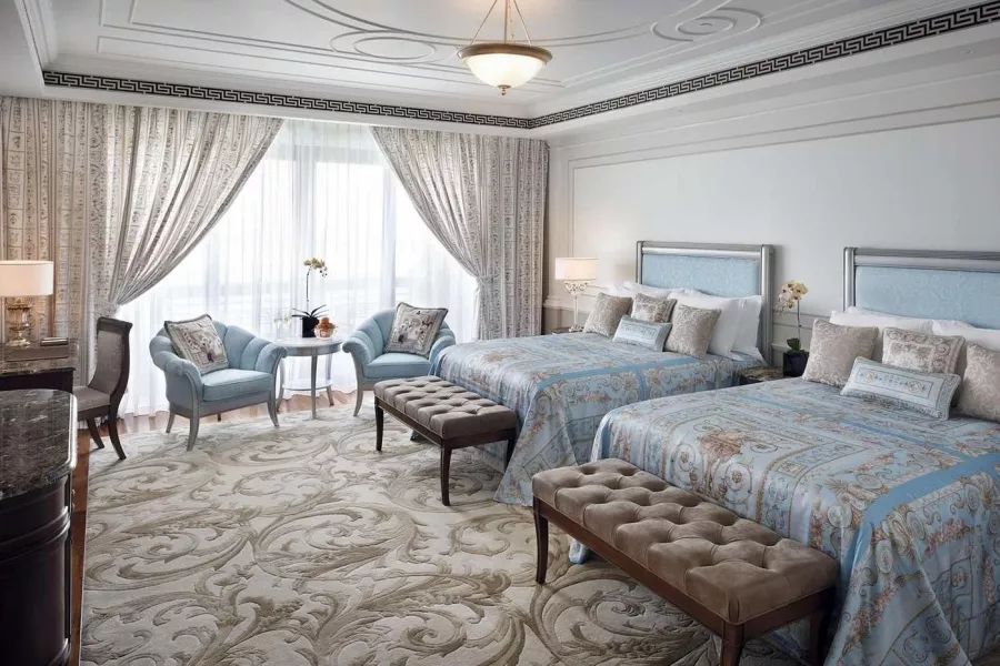 Отель Palazzo Versace Dubai 5* в Дубаи: Итальянмкий стиль , Версаче отель , Элитный отель , Детская комната , Конференц-зал,