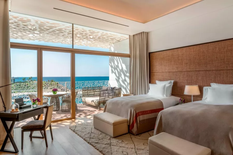 Отель Bulgari Resort Dubai 5* в Дубаи: Люксовый отель , Элегантный дизайн , Итальянский отель , Отель от булгари, Спа комплекс , Прибрежный отель , Частный яхт клуб ,