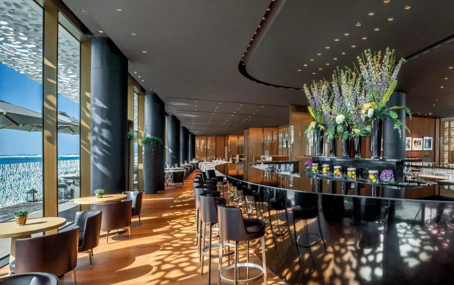 Отель Bulgari Resort Dubai 5* в Дубаи: Люксовый отель , Элегантный дизайн , Итальянский отель , Отель от булгари, Спа комплекс , Прибрежный отель , Частный яхт клуб ,