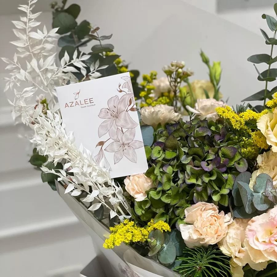 Магазин цветов Azalee Flower Boutique в Дубаи: Экибана , Композиция цветов , Букеты , Украшения на мероприятия ,