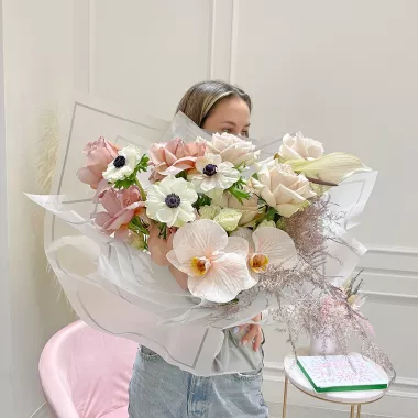 Магазин цветов "Azalee Flower Boutique"