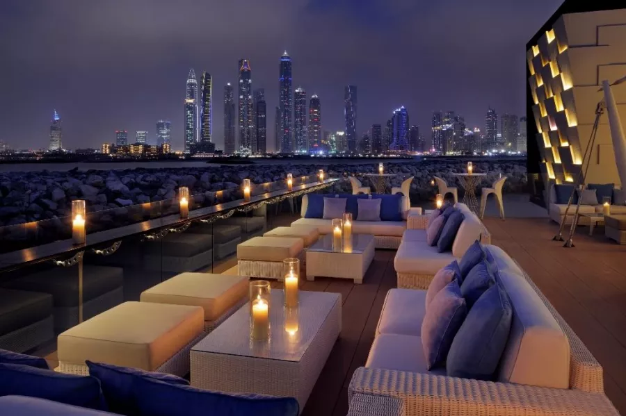 Ресторан 101 Dining, Lounge & Bar в Дубаи: Бар , Прибрежный ресторан, Морепродукты , Веганское меню , Коктейли ,