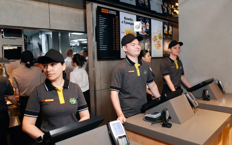 Быстрое питание Вкусно — и точка в Туапсе: Еда, Заказ навынос, Детское меню,