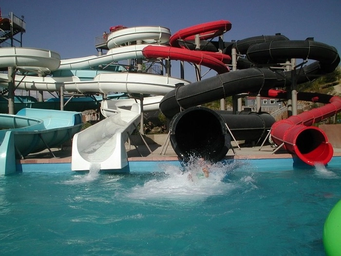 Аквапарк в Ереване Water World в Ереване: Аттракционы, Пенные Вечеринки, Гидромассажные Ванны, Семейный отдых,