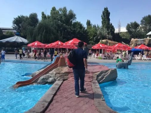 Аквапарк в Ереване "Water World".